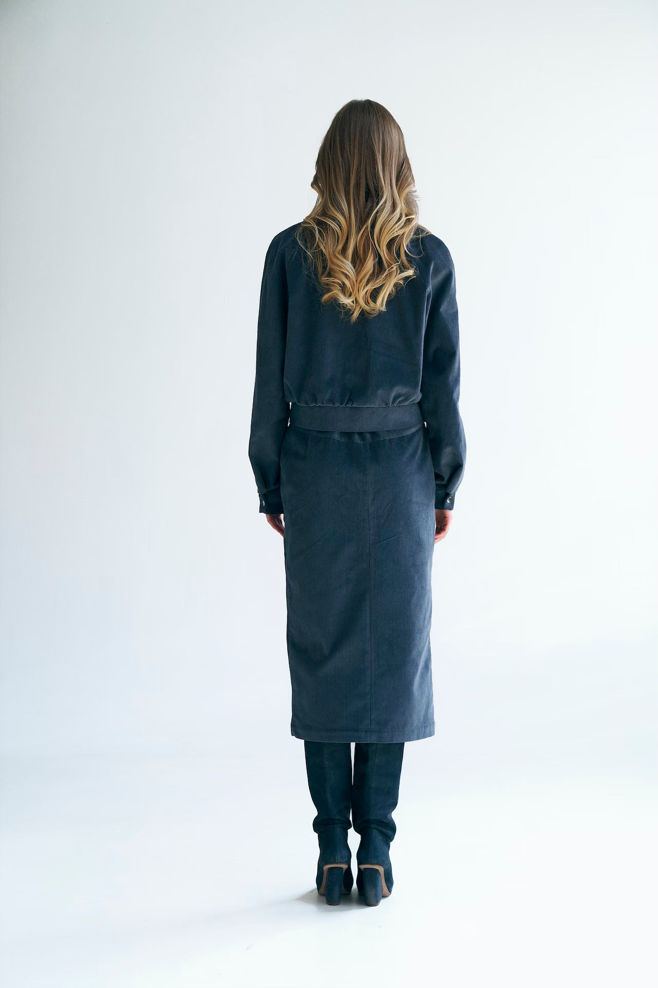 СПІДНИЦЯ ВЕЛЬВЕТОВА СІРА