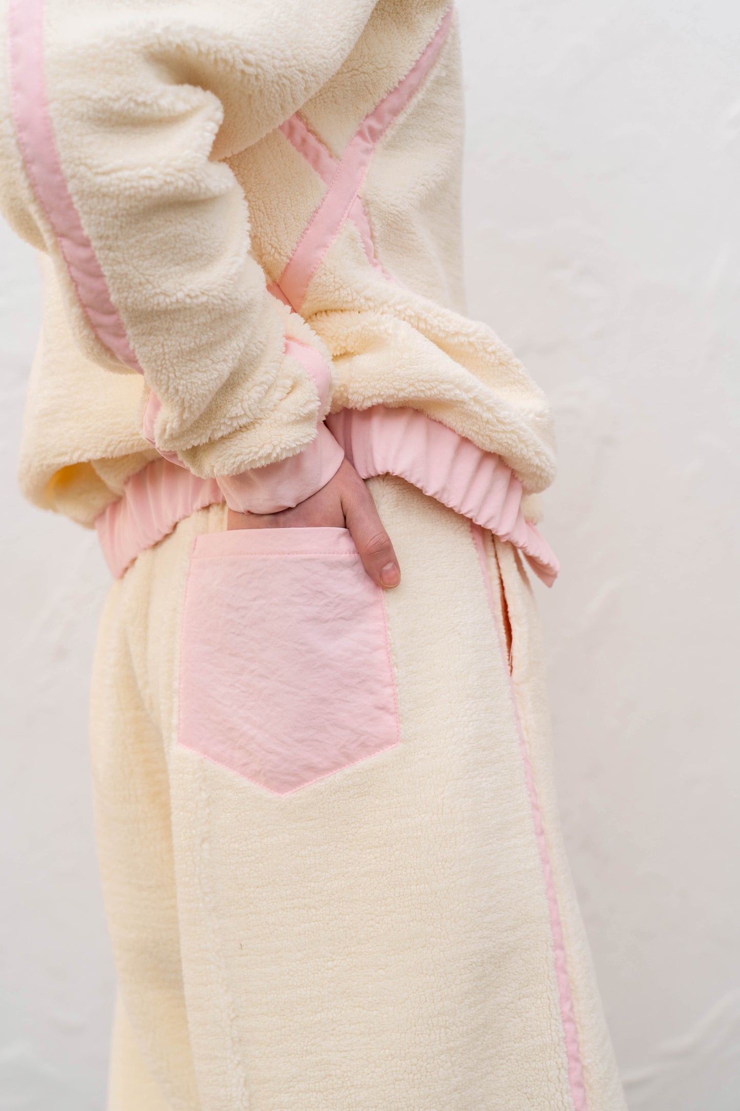 КОМПЛЕКТ З ХУТРА ТЕПЛІ ОБІЙМИ